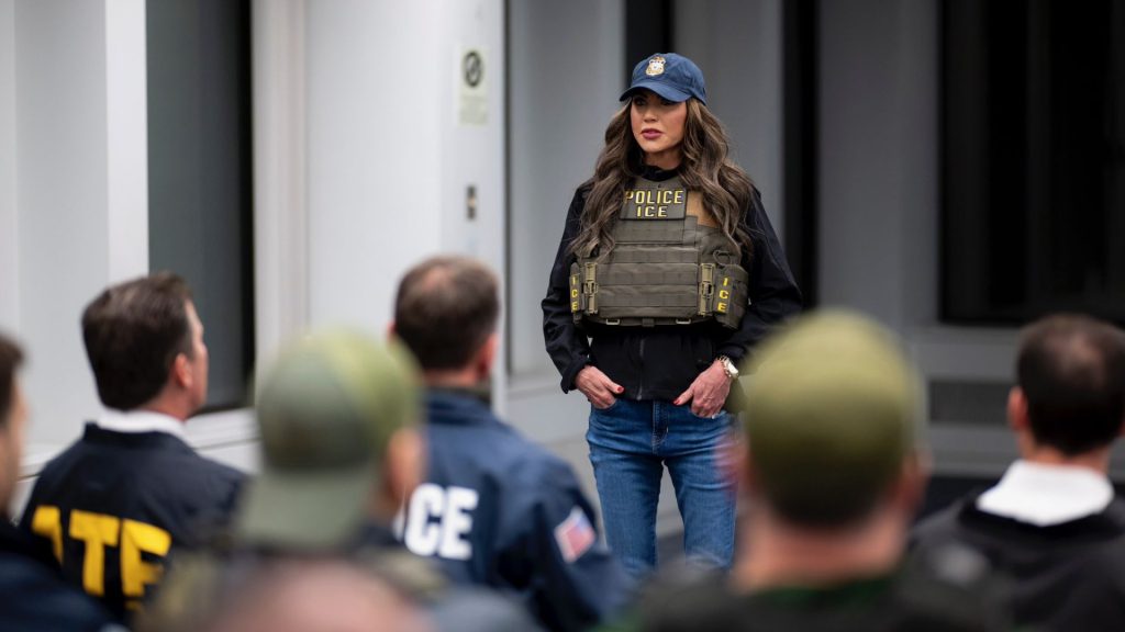 Democrats Renew Calls to Defund ICE, Impeach Kristi Noem After Minneapolis Shooting