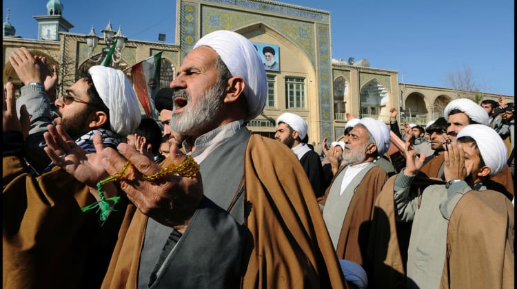 You Can’t Play the Mullahs Like They’re Davoisie