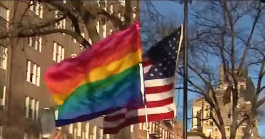 New York Dems hoist ‘Pride’ flag at iconic Stonewall Monument in defiance of Trump admin