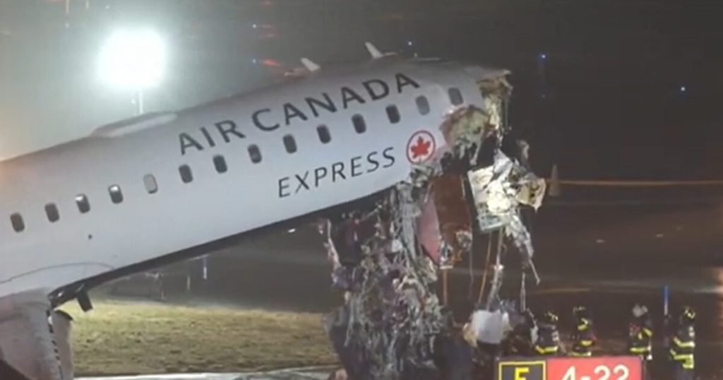 Two pilots killed after Air Canada flight crashes at LaGuardia