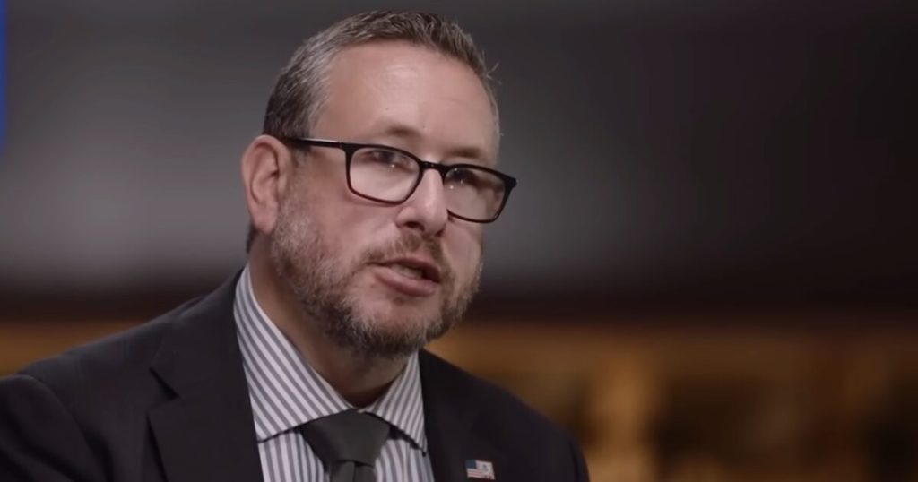 Top Trump DHS official calls US citizenship test too soft