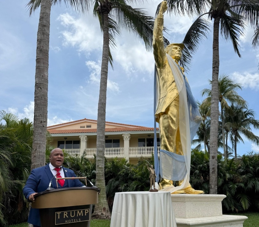 Trump ‘Don Colossus’ statue isn’t ‘golden calf’ worship, Pastor Mark Burns claims