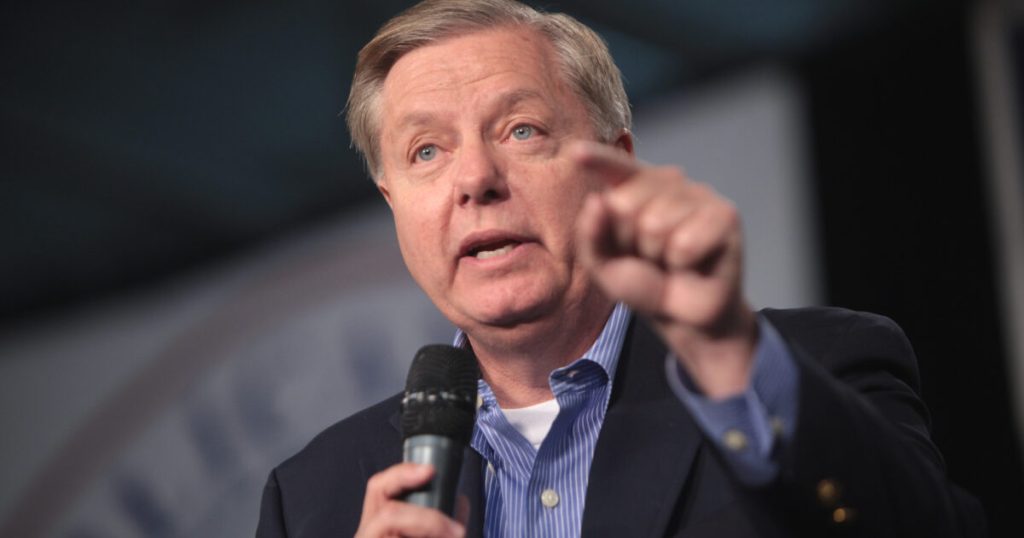 Warmonger Lindsey Graham Attacks Trump as He Seeks to End War in Iran