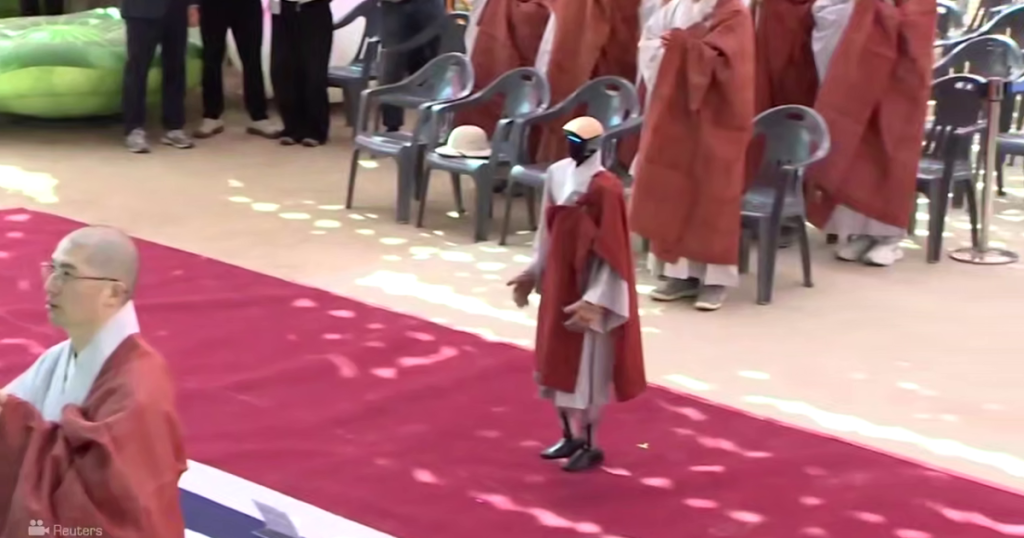 NIRVANA DROID: Humanoid Robot Gabi ‘Converts’ to Buddhism and Becomes a Monk (VIDEO)