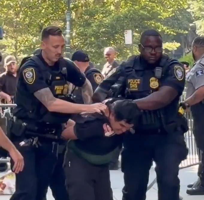 Anti-ICE Leftist Attacks Federal Immigration Court in Manhattan