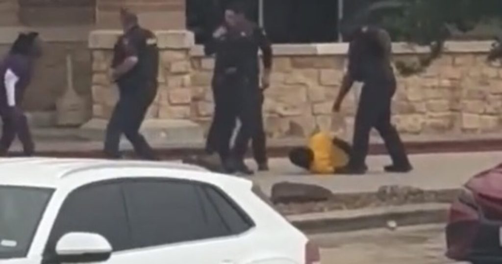 Multiple People Shot Inside Kroger Grocery Store in Harris County, Texas – Suspect in Critical Condition (VIDEO)