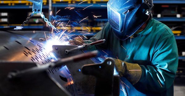 SURVEY: Many Canadian Manufacturers Considering Relocation to U.S.