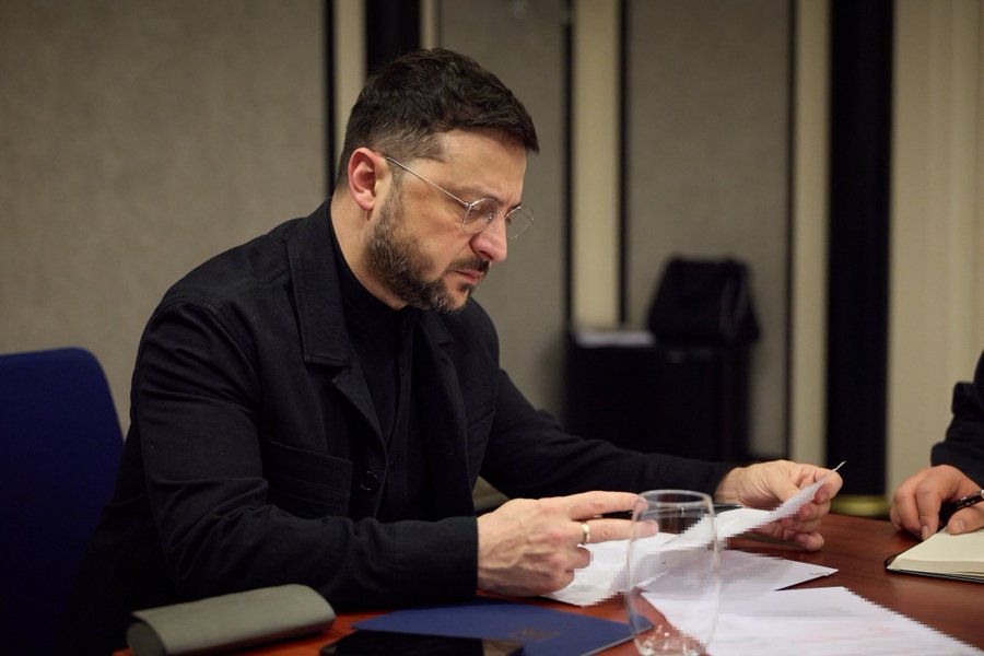 Zelenskyy Rejects Election Demand Fearful of “Major Risks”