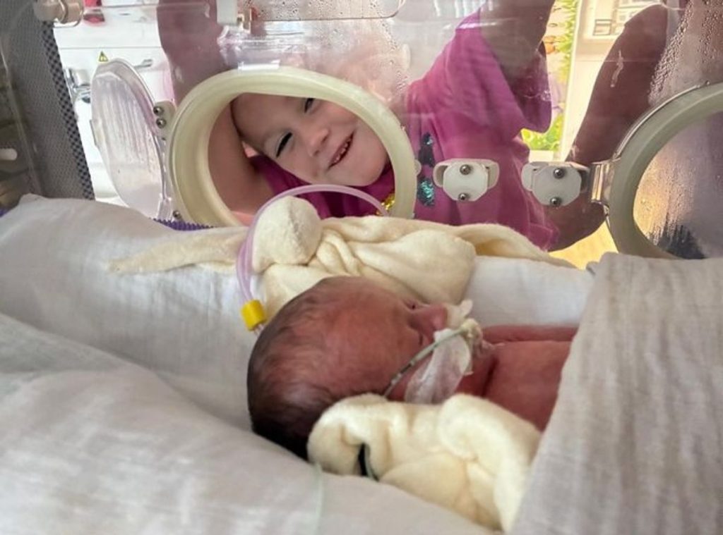 Premature Baby Born at 27 Weeks Heads Home From Hospital, She’s Doing Great