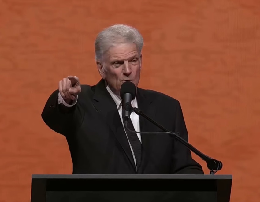 Franklin Graham preaches in Manchester with warning from Sodom: ‘Turn your life from sin’