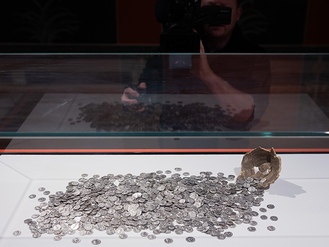 PHOTO: Man Uncovers 2,000-Year-Old Roman Treasure Hoard in German Field